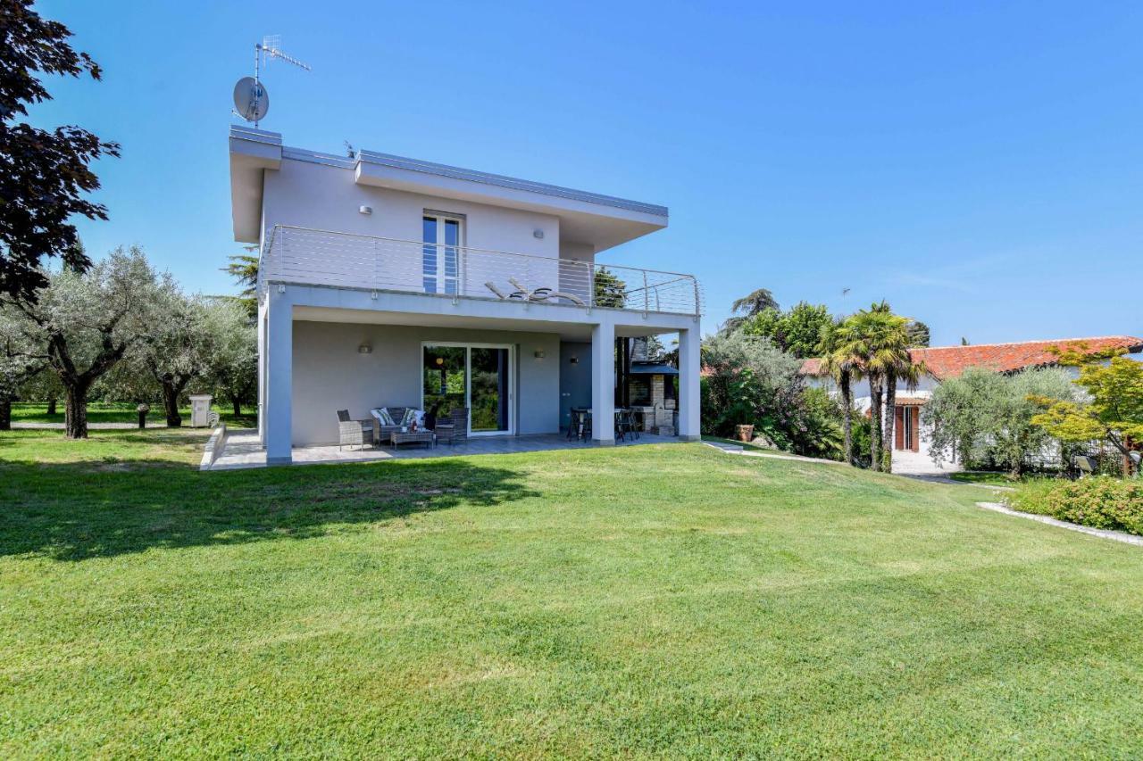 Casa Linda Villa Ronchi  Exterior photo